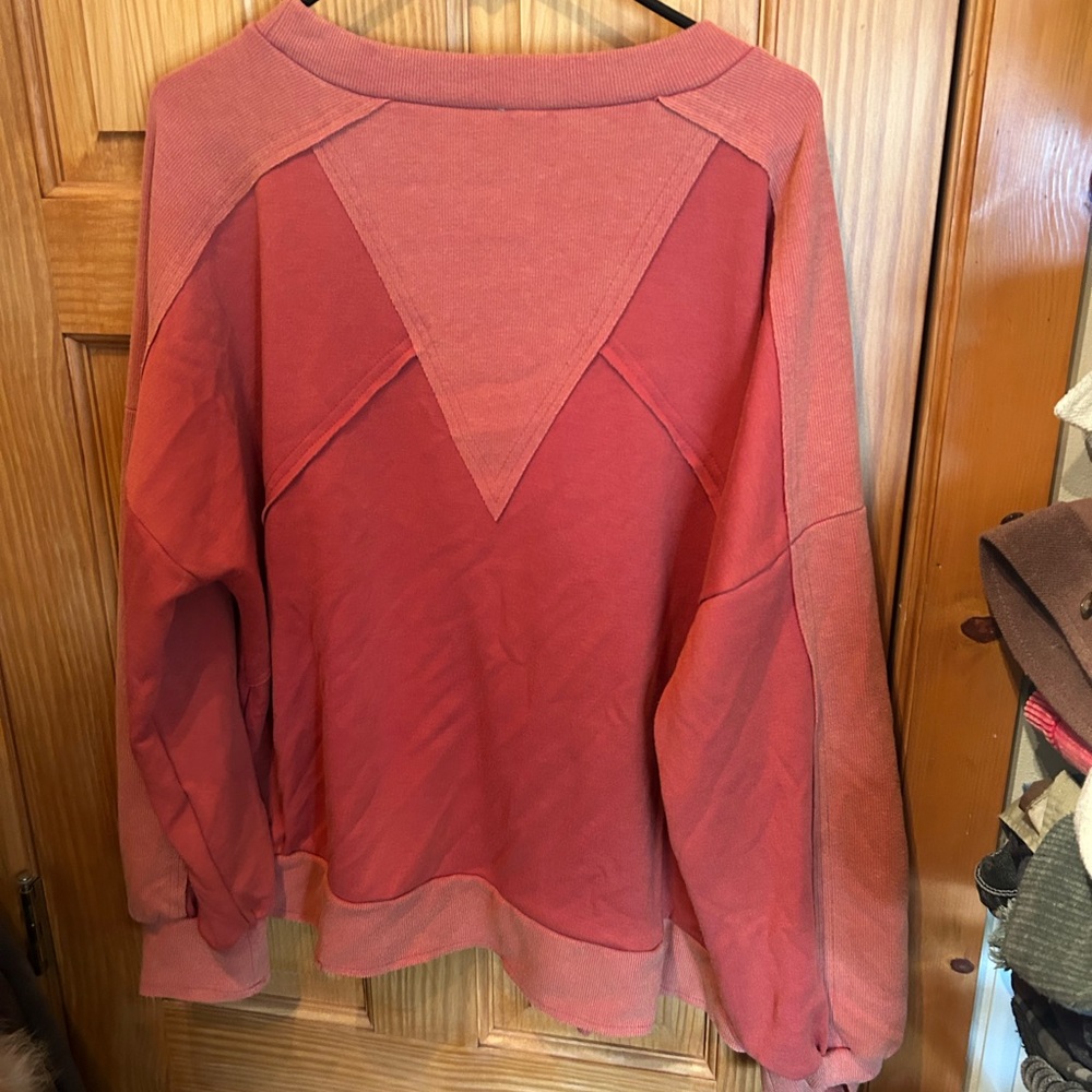 POL Women's Warm Coral Sweatshirt/Size Large - Picture 4 of 5